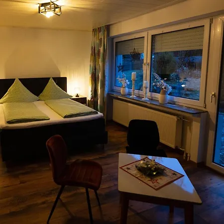 לינה וארוחת בוקר Am Itterbach *